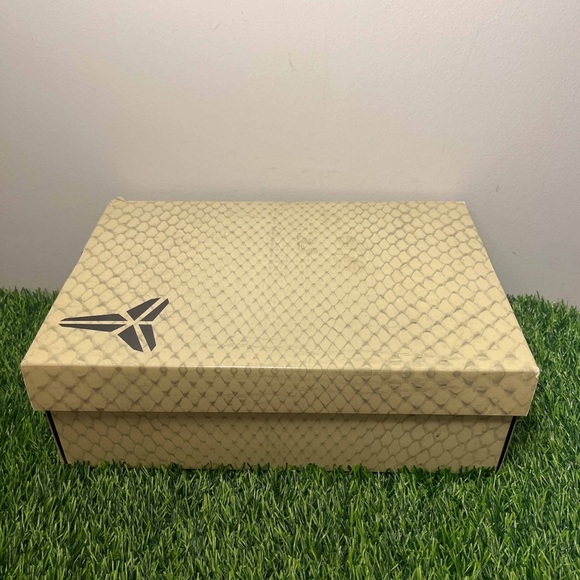 Nike Kobe A.D. AD Mid NCAA Tournament 2018 Black Multicolor - Picture 8 of 11